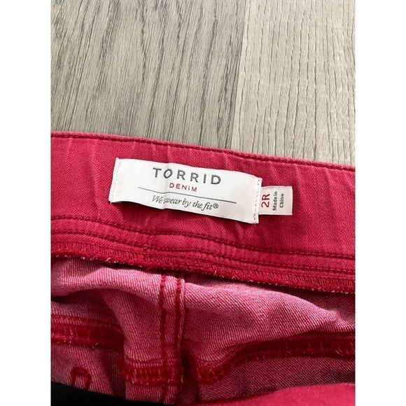 TORRID Denim Jegging size 2R - Picture 2 of 7